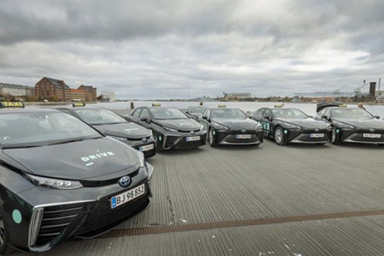 コペンハーゲンに導入されたトヨタ「ミライ」タクシー（出典：トヨタEU プレスリリース）　イメージ