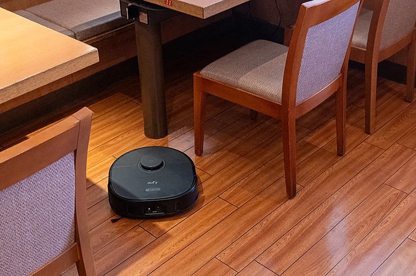 （写真2）さとで稼働中の掃除ロボット　イメージ